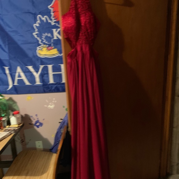 Prom dress. - Picture 3 of 3